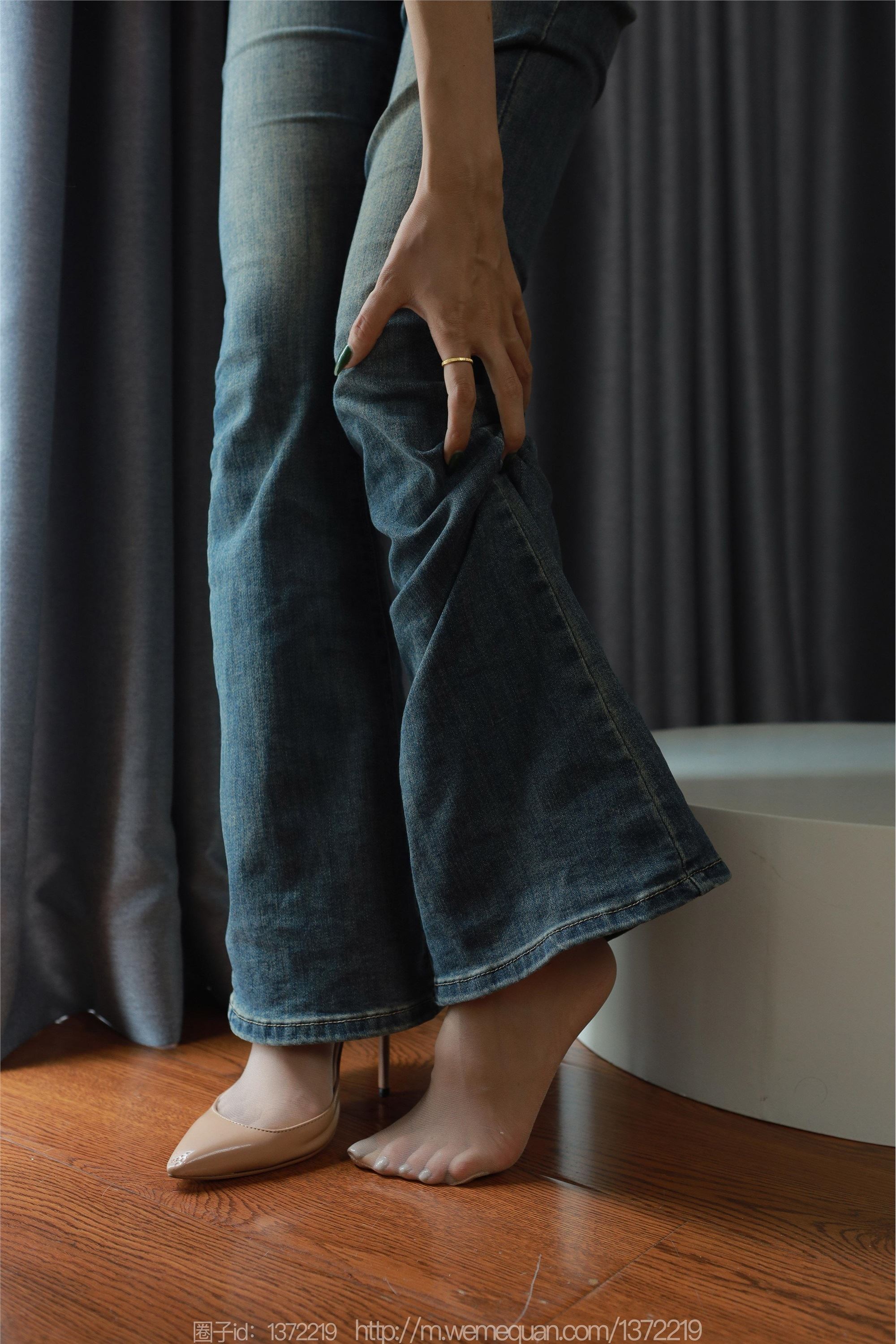 IESS异思趣向  2023.08.11 丝享家 1504 美子《牛仔裤里丝》